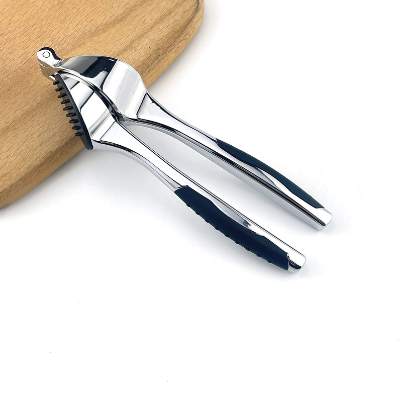 A Convenient Garlic Press from HanJia for Easily Obtaining Garlic Paste
