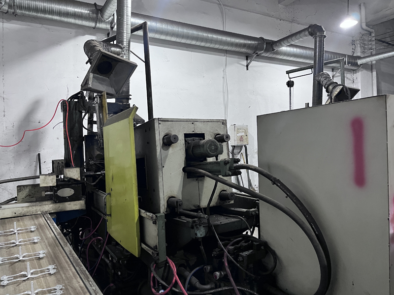 Why are the lights always on in the workshops of Jinhua Hanjia?