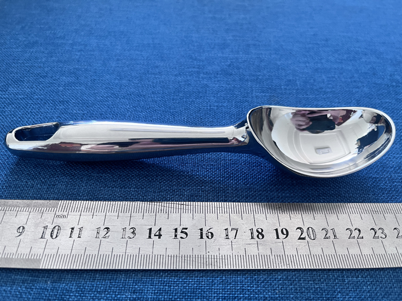 How does the newly released high-quality ice cream scoop from Hanjia provide pleasure and a sense of freshness to users?